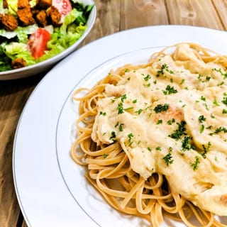 Pasta Alfredo With Custom Selections (Min. 10 People)